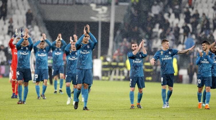 Partido de ida de cuartos de final de la Liga de Campeones entre la Juventus y el Real Madrid. En la imagen, los jugadores del Real Madrid al final del partido. Champions League quarterfinals first leg match between Juventus and Real Madrid. In this picture, the Real Madrid players at the end of the match. 