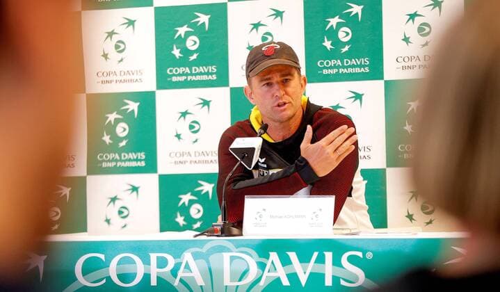 Captain of the German Davis Cup team, Michael Kohlmann, addresses a press conference PK Pressekonferenz in Valencia, Spain, 04 April 2018. The Davis Cup qualifying round between Spain and Germany will be held from 06 to 08 April. Michael Kohlmann presser !ACHTUNG: NUR REDAKTIONELLE NUTZUNG!  Copyright: xMANUELxBRUQUEx GRAF5697 20180404-636584482936733513