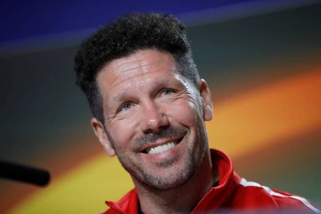 Bilder des Tages - SPORT Atletico Madrid s head coach Diego Simeone reacts during a press conference PK Pressekonferenz in Madrid, Spain, 04 April 2018. Atletico Madrid will face Sporting in a UEFA Europa League quarter final first leg soccer match on 05 April at Wanda Metropolitano stadium. Atletico Madrid s presser !ACHTUNG: NUR REDAKTIONELLE NUTZUNG!  Copyright: xJUANJOxMARTINx GRAF6139 20180404-636584709963660915