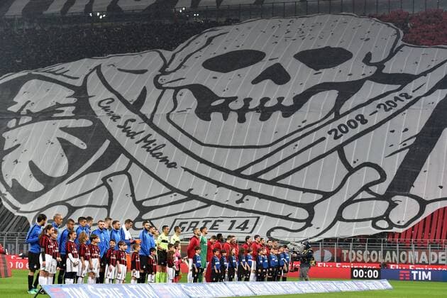 Bilder des Tages - SPORT Fußball, AC Mailand - Inter Mailand Tifosi Milan e formazioni schierate Supporters and teams line ups Milano 04-04-2018 Stadio Giuseppe Meazza in San Siro Football Calcio Serie A 2017 2018 Milan - Inter. Foto Andrea Staccioli Insidefoto andreaxstaccioli