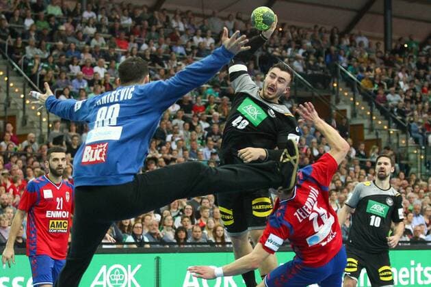 Handball Germany vs Serbia Leipzig 2018 Handball Laenspiel der Maenner Germany Germany vs Serbia Serbia on 04 04 2018 in the Arena Leipzig Germany The picture Goalkeeper Tibor IVANISEVIC 90 SRB Jannik KOHLBACHER 48 GER xjkx