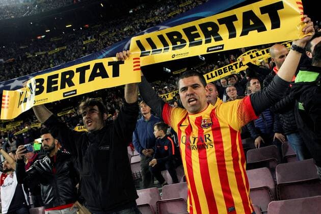 Barcelona s fans hold signs that read Freedom refering to the incarcerated pro-independence Catalan politicans during the UEFA Champions League quarter-final first leg match between FC Barcelona Barca and AS Roma at the Camp Nou stadium in Barcelona, Spain, 04 April 2018. FC Barcelona vs. AS Roma !ACHTUNG: NUR REDAKTIONELLE NUTZUNG!  Copyright: xAndreuxDalmaux BCN06 20180404-636584741807668626