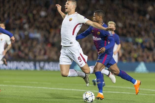 AS Roma forward Edin Dzeko (9) during the UEFA Champions League match between FC Barcelona Barca and AS Roma at Camp Nou Stadium corresponding of Quarter-finals, First leg on April 4, 2018 in Barcelona, Spain. (Credit: Mikel Trigueros Urbanandsport Cordon Press)  xMikelxTriguerosx xUrbanandsportx xCordonxPressx xSPAINx-xFCxBARCELONAx-xASxROMAx-xCHAMPIONSx-xLEAGUEx