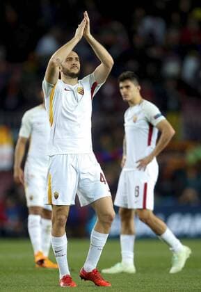 Roma s Konstantinos Manolas reacts at the end of the UEFA Champions League quarter-final first leg match between FC Barcelona Barca and AS Roma at the Camp Nou stadium in Barcelona, Spain, 04 April 2018. FC Barcelona vs. AS Roma !ACHTUNG: NUR REDAKTIONELLE NUTZUNG!  Copyright: xEnricxFontcubertax BCN33 20180404-636584804114272375