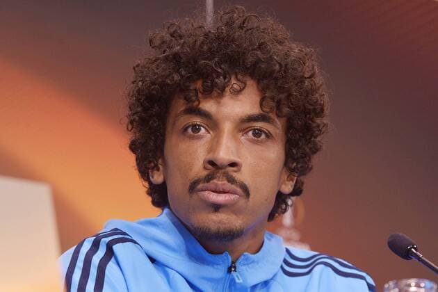 Football Europa League 2017 18 Press Conference in front of RB Leipzig Olympique Marseille 04 04 2018 Play on 05 04 2018 Luiz Gustavo Player of Olympique Marseille Leipzig Saxony Germany