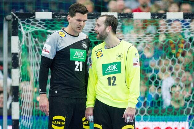Erik SCHMIDT li GER and goalkeeper Silvio HEINEVETTER GER talking together half figure half figure handball Laenderpiel der Manner Friendly match Germany GER Serbia SRB 26 19 in Leipzig Germany on 04 04 2018 Â