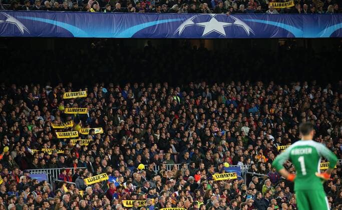 April 4, 2018 - Barcelona, Catalonia, Spain - protest for the political prisoners in Spain during the match between FC Barcelona Barca and AS Roma, for the first leg of the 1 4 final of the UEFA Champions League, played at the Camp Nou Stadium on 04th April 2018 in Barcelona, Spain. Photo: Urbanandsport NurPhoto. FC Barcelona v AS Roma - UEFA Champions League Quarter Final Leg One  - ZUMAn230 20180404_zaa_n230_691 Copyright: xJoanxVallsx