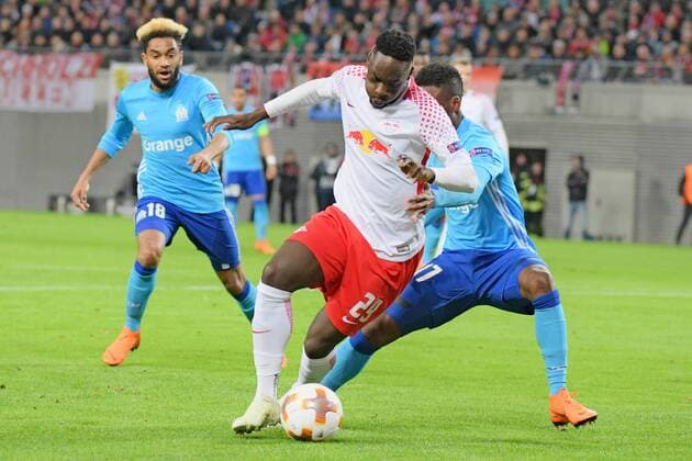 Jean Kevin Augustin RB Leipzig Mitte Jordan Amavi Olympique Marseille li and Bouna Sarr Olympique Marseille re RB Leipzig vs Olympique Marseille Soccer UEFA Europa League 05 04 2018 Leipzig Copyright: xEIBNER BertxHarzerx EP_BHR