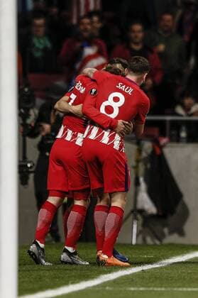 5th April 2018, Wanda Metropolitano, Madrid, Spain; UEFA Europa League football, quarter final, 1st leg, Atletico Madrid versus Sporting Lisbon; Antonie Griezmann (Atletico de Madrid) celebrates his goal which made it 2-0 in the 40th minute  ActionPlus12009002