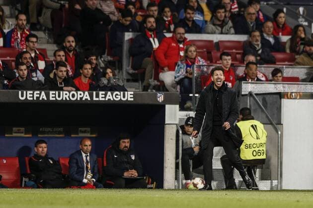 5th April 2018, Wanda Metropolitano, Madrid, Spain; UEFA Europa League football, quarter final, 1st leg, Atletico Madrid versus Sporting Lisbon; Diego Pablo Simeone Coach of Atletico de Madrid gets animated on sideline  ActionPlus12009087