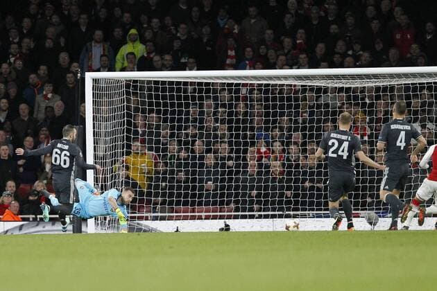 Igor Akinfeev of CSKA Moscow sprawls as a shot crosses his goal during the UEFA Europa League Quarter-Final match between Arsenal and CSKA Moscow at the Emirates Stadium, London, England on 5 April 2018. Copyright: xCarltonxMyriex 19500030