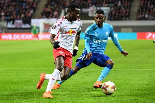 Bruma RB Leipzig 17 Bouna Sarr Olympique Marseille 17 duel duel tackle Dynamics Action Action Football UEFA Europa League RB Leipzig Olympique Marseille xslx