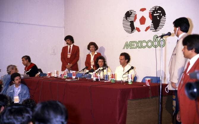FIFA World Cup WM Weltmeisterschaft Fussball - Mexico 1986 29.6.1986, Estadio Azteca, Mexico, D.F. Final Argentina v West Germany. Coach Franz Beckenbauer (West Germany) at the post-match press conference PK Pressekonferenz Noxthirdxpartyxsales  (75105179)