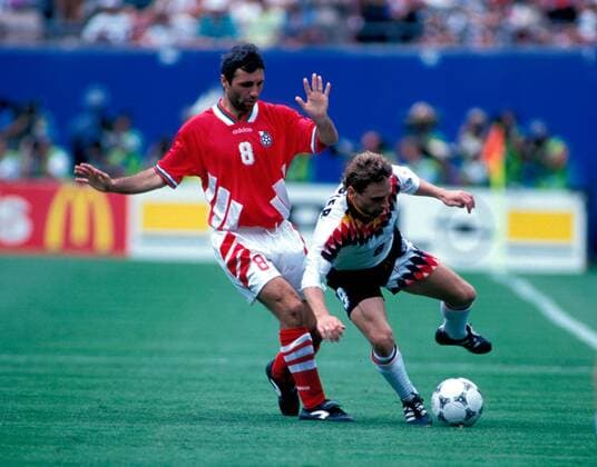 FIFA World Cup WM Weltmeisterschaft Fussball - USA 1994 10.7.1994, Giants Stadium, New York New Jersey. World Cup Quarter Final, Bulgaria v Germany. Hristo Stoitchkov (Bulgaria) v Thomas Häßler (Germany). Noxthirdxpartyxsales  (75047441)