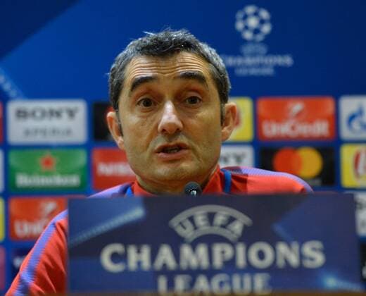 April 9, 2018 - Rome, Italy - Ernesto Valverde, head coach of FC Barcelona Barca during the FC Barcelona press conference PK Pressekonferenz on the eve of the UEFA Champions League match between AS Roma and FC Barcelona at Olympic Stadium on 09 april, 2018 in Rome, Italy Barcelona press conference  - ZUMAn230 20180409_zaa_n230_305 Copyright: xSilviaxLorex