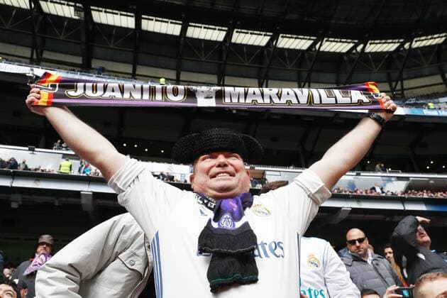 General view, APRIL 8, 2018 - Football Soccer : Real Madrid fan, Spanish La Liga Santander match between Real Madrid CF 1-1 Club Atletico de Madrid at the Santiago Bernabeu Stadium in Madrid, Spain. Noxthirdxpartyxsales  (75829999)