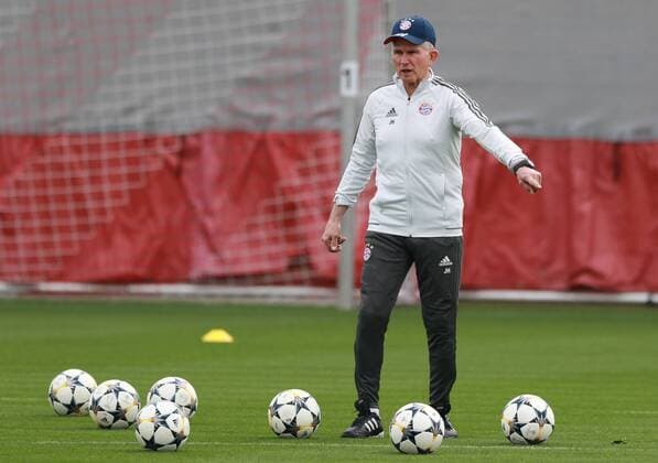Coach Jupp Heynckes gives instructions football FC Bayern Munich final training before the CL game against Sevilla FC 10 04 2018
