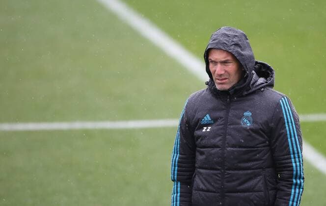 April 10, 2018 - Madrid, Spain - Head coach Zinedine Zidane looks on during a training session ahead of their UEFA Champions LEague quarter final second leg match against Juventus at Valdebebas training ground on April 10, 2018 in Madrid, Spain. Real Madrid Training  - ZUMAn230 20180410_zaa_n230_048 Copyright: xRaddadxJebarahx