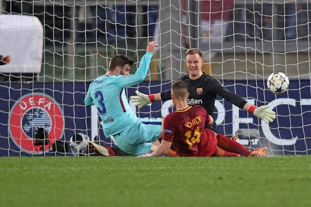 Gerard Pique Barcellona, Patrick Schick Roma Roma 10-04-2018 Stadio Olimpico Champions League, Quarti di Finale. AS Roma - Barcellona AS Roma - Barcelona Foto Luca Pagliaricci Insidefoto LucaxPagliaricci