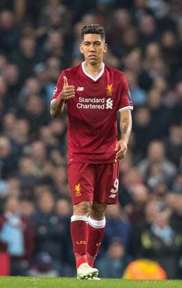Roberto Firmino of Liverpool gives a thumb up during the UEFA Champions League QF 2nd leg match between Manchester City and Liverpool at the Etihad Stadium, Manchester, England on 10 April 2018. Copyright: xAndyxRowlandx PMI-1960-0002