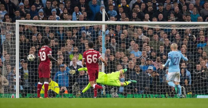 Man City hit the post with a shot at goal during the UEFA Champions League QF 2nd leg match between Manchester City and Liverpool at the Etihad Stadium, Manchester, England on 10 April 2018. Copyright: xAndyxRowlandx PMI-1960-0003