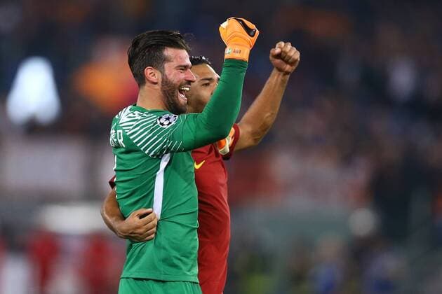 Fußball, CL, AS Rom - FC Barcelona April 10, 2018 - Rome, Italy - AS Roma v FC Barcelona Barca : UEFA Champions League quarter-finals 2nd leg.Alisson Becker of Roma and Juan Jesus of Roma celebration at Olimpico Stadium in Rome, Italy on April 10, 2018. AS Roma v FC Barcelona - UEFA Champions League Quarter Final Second Leg  - ZUMAn230 20180410_zaa_n230_350 Copyright: xMatteoxCiambellix