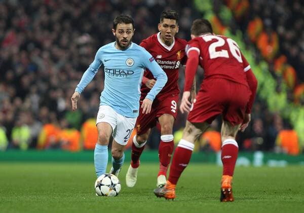 Manchester City v Liverpool UEFA Champions League Quarter Final Bernardo Silva of Manchester City in action against Liverpool during the UEFA Champions League Quarter Final match at the Etihad Stadium, Manchester. Content Not Available For UK Newspapers Copyright: xMichaelxSedgwickx FIL-11629-0033