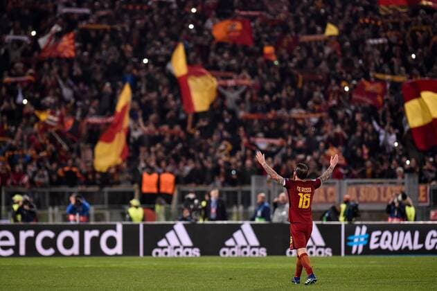 Fußball, CL, AS Rom - FC Barcelona April 10, 2018 - Rome, Italy - Daniele De Rossi of Roma celebrates the victory at the end of the UEFA Champions League Quarter Final match between Roma and FC Barcelona Barca at Stadio Olimpico, Rome, Italy on 10 April 2018. Roma v FC Barcelona.UEFA Champions League Quarter Final .10 04 2018.  - ZUMAn230 20180410_zaa_n230_443 Copyright: xGiuseppexMaffiax