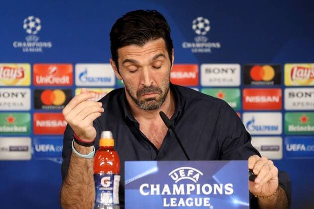 Bilder des Tages - SPORT Fußball, CL, PK Juventus Turin Juventus goalkeeper Gianluigi Buffon reacts as he speaks at the Juventus press conference PK Pressekonferenz at the Estadio Santiago Bernabeu in Madrid, Spain on 10 April, 2018, ahead of the important UEFA Champions League Quarter-Finals second leg match in Madrid, Spain on 11 April 2018 Real Madrid v Juventus UCL-17_18