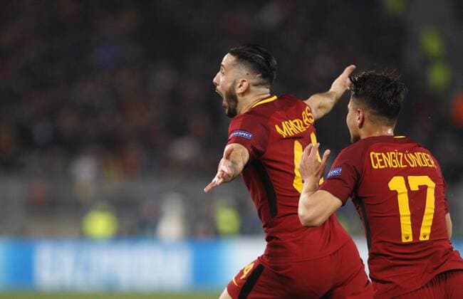 Bilder des Tages - SPORT Fußball, CL, AS Rom bezwingt FC Barcelona Italy Soccer Uefa Champions League: Roma vs FC Barcelona Barca Roma s Kostas Manolas, right, celebrates with his teammate Cengiz Under after scoring during the Champions League quarter final second leg soccer match between Roma and FC Barcelona at the Olympic stadium. Roma beats FC Barcelona 3-0 (4-4 on aggregate) in their UEFA Champions League second leg quarter final soccer match to join the semifinal. Rome Italy  RiccardoxDexLuca PacificxPress