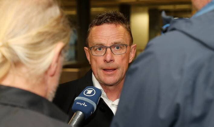 RB Leipzig EL Tour Soccer Euro League Marseille 11 04 2018 Soccer Football UEFA Euro League Quarter Finals Vortag to the EL game Olympique Marseille vs RB Leipzig Arrival of RB Leipzig in Marseille Picture sporting director Ralf Rangnick RB Leipzig in an interview with the media