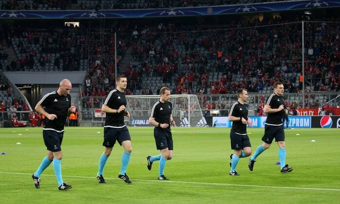 UEFA Champions League FC Bayern Munich Sevilla FC quarter-finals Relegation Quarter Finals 2nd leg 11 04 2018 in the Allianz Arena Season 2017 18 xmdx Referee team FC Bayern Muenchen Sevilla FC