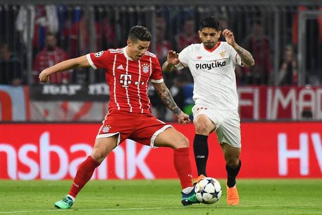 11 04 2018 xjhx Football Champions League FC Bayern Muenchen FC Sevilla emspor v l James Rodriguez FC Bayern Munich Muenchen Ever Banega Sevilla FC Muenchen