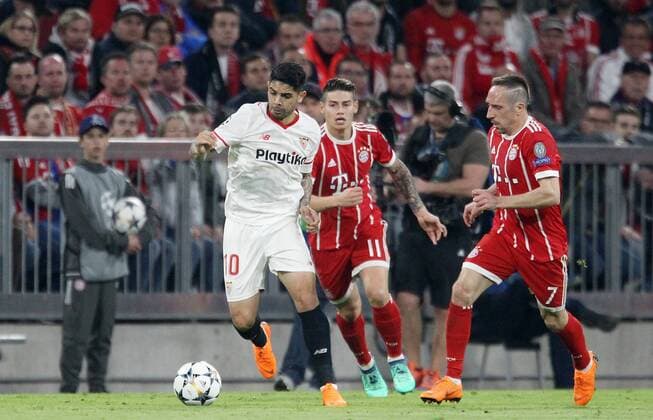 UEFA Champions League FC Bayern Munich Sevilla FC Quarter-finals Relegation Quarter Finals 2nd leg 11 04 2018 in the Allianz Arena Season 2017 18 xmdx Ever BANEGA 10 Sevilla FC Franck RIBERY 7 FC Bayern Muenchen FC Bayern Muenchen Sevilla FC