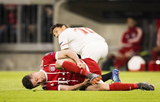 Munich 11 04 2018 Robert Lewandowski FCB with a thick eye on the ground FC Bayern Munich FC Sevilla