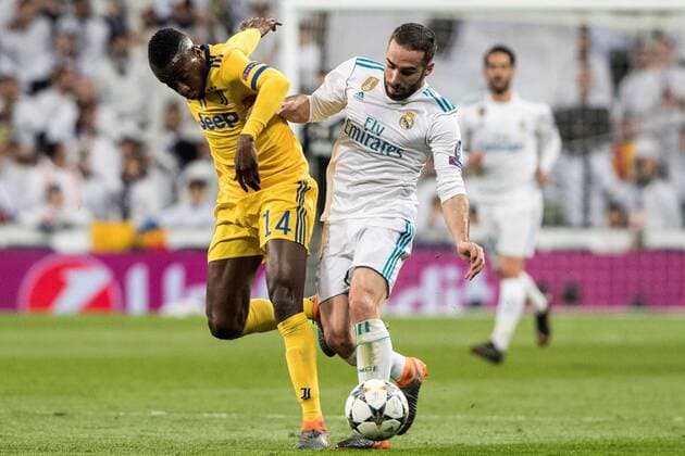 Juventus Blaise Matuidi (L) vies for the ball with Real Madrid s Dani Carvajal during the UEFA Champions League quarter final second leg match between Real Madrid and Juventus at the Santiago Bernabeu stadium in Madrid, Spain, 11 April 2018. REAL MADRID VS. JUVENTUS !ACHTUNG: NUR REDAKTIONELLE NUTZUNG!  Copyright: xRodrigoxJimenezx MAD14 20180411-636590800992946020