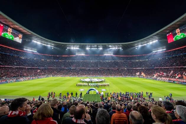 11 April 2018 Muenchen Allianz Arena Football UEFA Champions League Quarter-finals FC Bayern Muenchen FC Sevilla Players from both sides enter the field