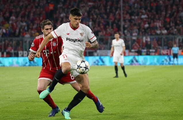 UEFA Champions League FC Bayern Munich Sevilla FC quarter-finals Relegation Quarter Finals 2nd leg 11 04 2018 at the Allianz Arena season 2017 18 xmdx Javier MARTINEZ 8 FC Bayern Munich Joaquin CORREA 11 Sevilla FC Bayern Munich Muenchen Sevilla FC