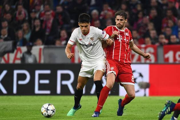 11 04 2018 xjhx Football Champions League FC Bayern Muenchen FC Sevilla emspor v Joaquin Correa Sevilla FC Javi Martinez FC Bayern Munich Muenchen