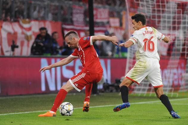 Franck Ribery FC Bayern Muenchen and Jesus Navas FC Sevilla 16 at the CL match between Bayern Munich and Sevilla FC 11 04 2018 Muenchen Copyright: xStuetzle xEibner-Pressefotox EP_EER