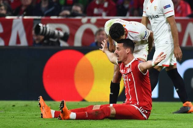 11 04 2018 xjhx Football Champions League FC Bayern Muenchen FC Sevilla emspor v l Sandro Wagner FC Bayern Munich Muenchen Jesus Navas Sevilla FC Muenchen