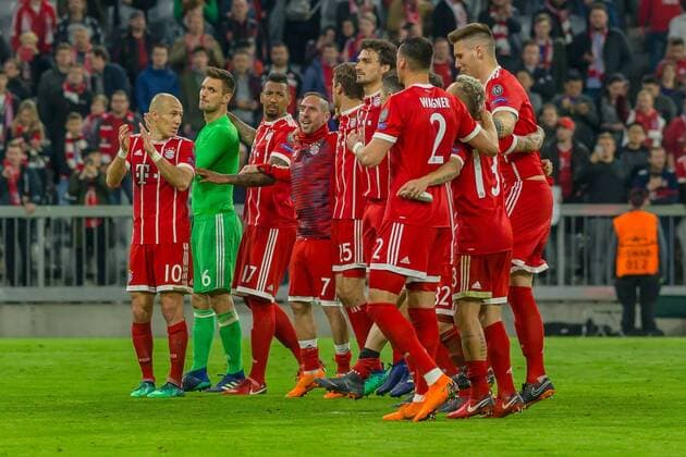 Munich Germany 11 04 2018 UEFA Champions League 2017 18 Season Quarter finals Second leg FC Bayern Muenchen Sevilla FC Bayern final cheering DeFodi048