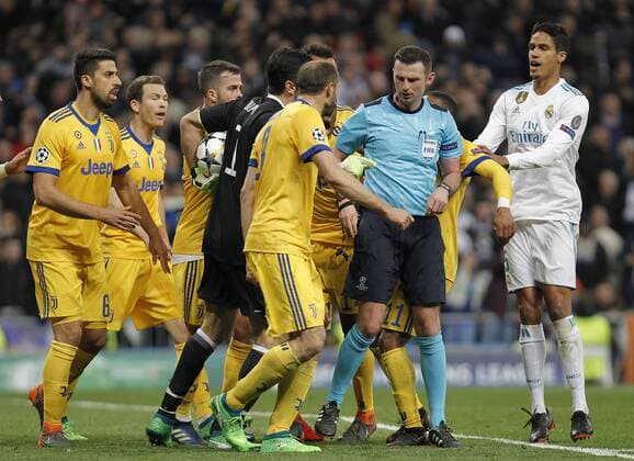 Soccer match between Real Madrid and Juventus, second leg of quarter finals of the Champions League 2017 2018, held at the Santiago Bernabeu stadium, in Madrid. (Photo: Jose Cuesta 261 Cordon Press). The referee blows a penalty in favor of Real Madrid.  xJosexLuisxCuestax xx