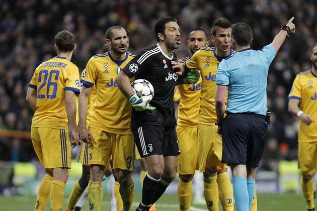 Soccer match between Real Madrid and Juventus, second leg of quarter finals of the Champions League 2017 2018, held at the Santiago Bernabeu stadium, in Madrid. (Photo: Jose Cuesta 261 Cordon Press). The referee blows a penalty in favor of Real Madrid.  xJosexLuisxCuestax xx