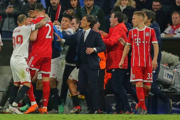Muenchen Germany 11 04 2018 UEFA Champions League 2017 18 Season Quarter finals Second leg Bayern Munich Muenchen Sevilla FC Pack formation Midfield coach Vincenzo Montella FCS DeFodi501
