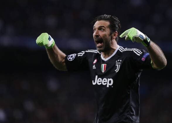 Bilder des Tages - SPORT April 11, 2018 - Madrid, Spain - Gianluigi Buffon during Champions League match between Real Madrid v Juventus, in Madrid, on April 11, 2018. Real Madrid v Juventus - UEFA Champions League Quarter Final Second Leg  - ZUMAn230 20180411_zaa_n230_748 Copyright: xLorisxRosellix