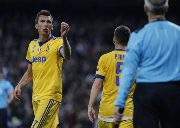 April 11, 2018 - Madrid, Spain - Mario Mandzukic during Champions League match between Real Madrid v Juventus, in Madrid, on April 11, 2018. Real Madrid v Juventus - UEFA Champions League Quarter Final Second Leg  - ZUMAn230 20180411_zaa_n230_793 Copyright: xLorisxRosellix