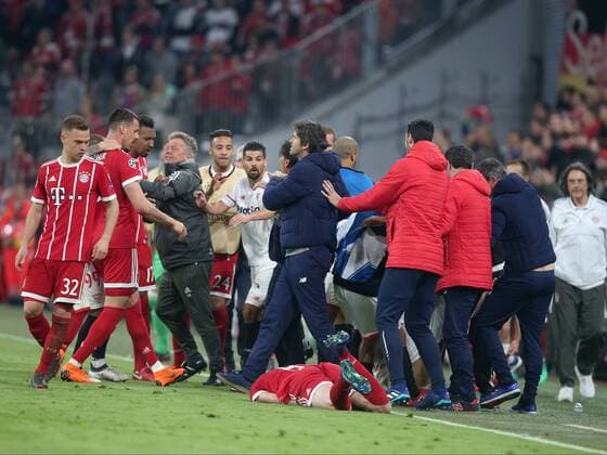 Joshua Kimmich FC Bayern Muenchen 32 Sandro Wagner FC Bayern Muenchen 2 Co Manager Peter Hermann FC Bayern Muenchen Scramble for Joaquin Correa FC Sevilla 11 FC Bayern Muenchen vs Sevilla FC Champions League Quarterfinals Soccer 11 04 2018 Muenchen Copyright: xLanger Eibner-Pressefotox EP_HLR