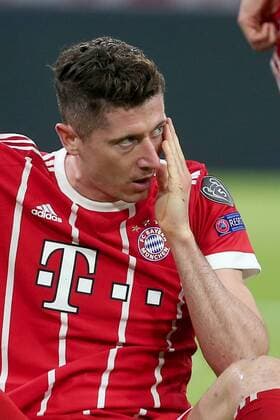 Robert Lewandowski Bayern Muenchen 9 kicks in the eye FC Bayern Munich vs Sevilla FC Champions League Quarterfinals Football 11 04 2018 Muenchen Copyright: xLanger Eibner-Pressefotox EP_HLR