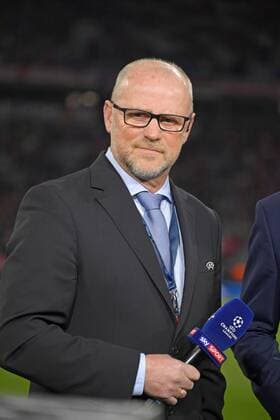 11 04 2018 Football UEFA Champions League 2017 2018 Quarter-finals 2nd leg FC Bayern Munich Sevilla FC at Allianz Arena Munich Bremen coach Thomas Schaaf at SKY Sport Interview